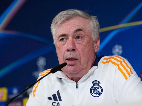 Ancelotti: 'Tôi sẽ rời Real sau 1 hoặc 5 năm nữa'