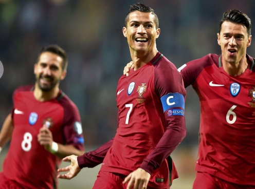 Đồng đội cũ tiết lộ bến đỗ 'trong mơ' của Ronaldo