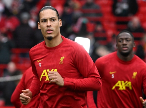 Liverpool nhắm 3 phương án thay thế Van Dijk