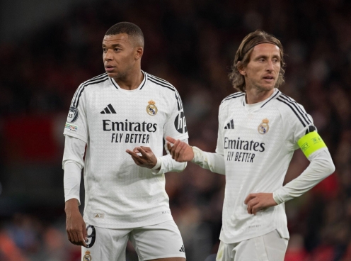 Real lo lắng về Mbappe, xác định người kế nhiệm Modric