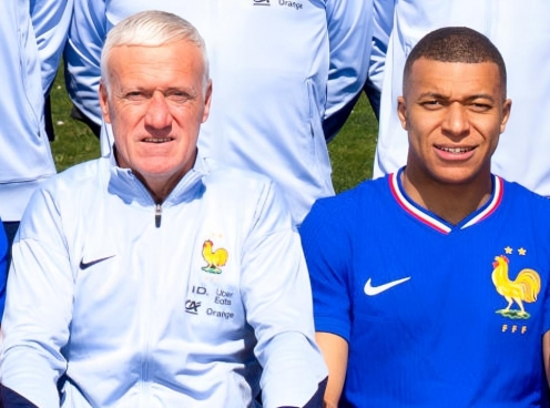 Triệu tập Mbappe, Deschamps bị tố phân biệt chủng tộc