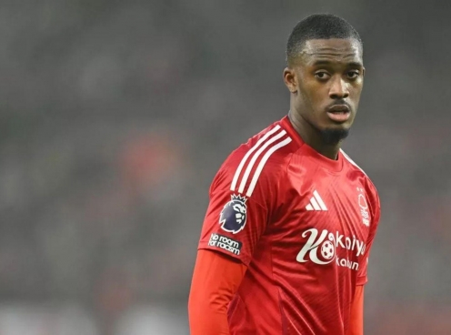 MU gây sốc với người cũ của Chelsea