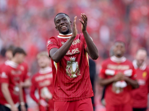 Liverpool sắp mất thêm một hậu vệ vào tay Real?