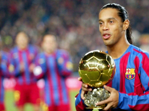Ronaldinho chỉ thẳng sao Real xứng đáng giành Quả bóng Vàng