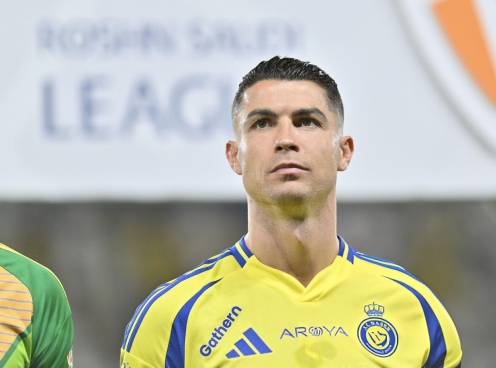 Cristiano Ronaldo ra 'dấu hiệu' rời Al Nassr