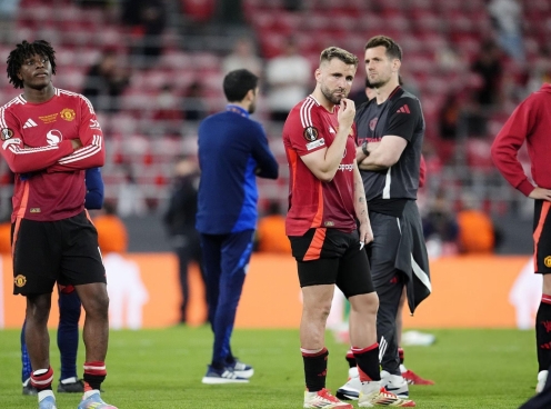 Man Utd 'tiệc tùng' sau thất bại ở chung kết Europa League