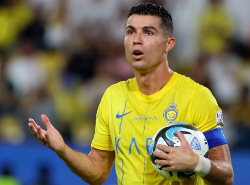 Al Nassr đề nghị gia hạn với Ronaldo theo cách 'khó tin'