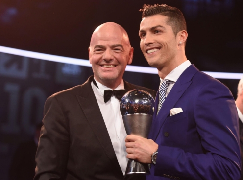 Chủ tịch FIFA ra chỉ thị, Ronaldo tiến sát Club World Cup