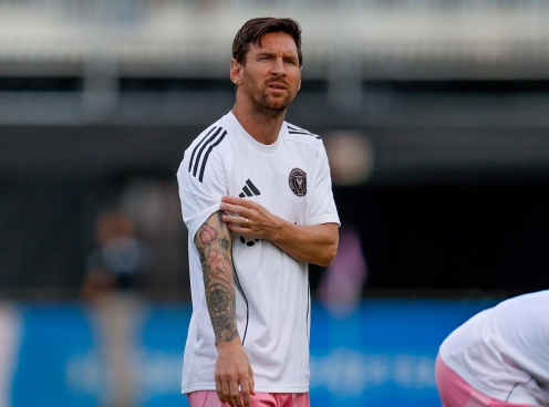 Messi nhận 'đề nghị' trở về quê nhà Argentina