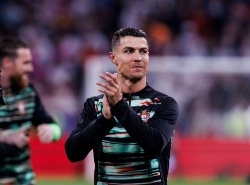 Ronaldo gửi thông điệp 3 từ sau khi giúp Bồ Đào Nha vào chung kết