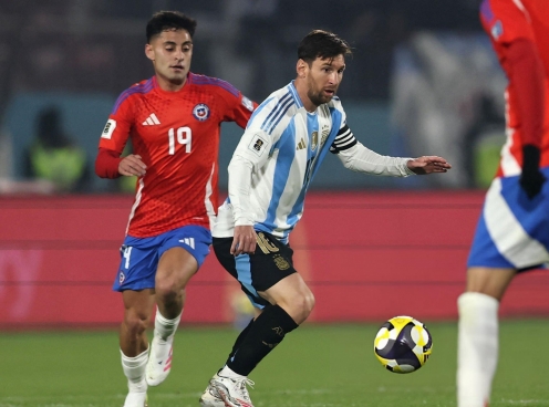Messi mờ nhạt, Argentina thắng tối thiểu Chile
