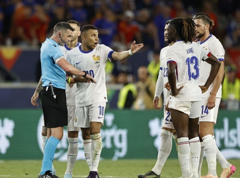 Mbappe chỉ ra điều không hài lòng với trọng tài