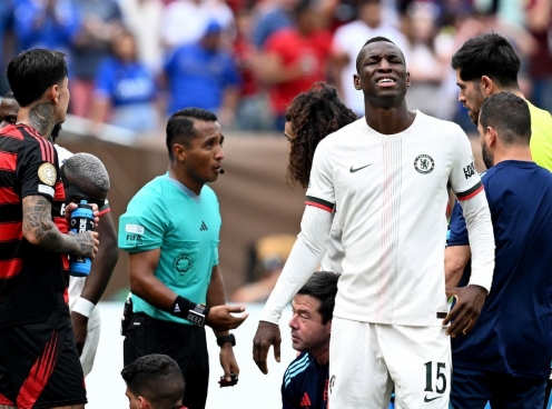 Jackson báo hại, Chelsea thảm bại trước đội Brazil tại Club World Cup
