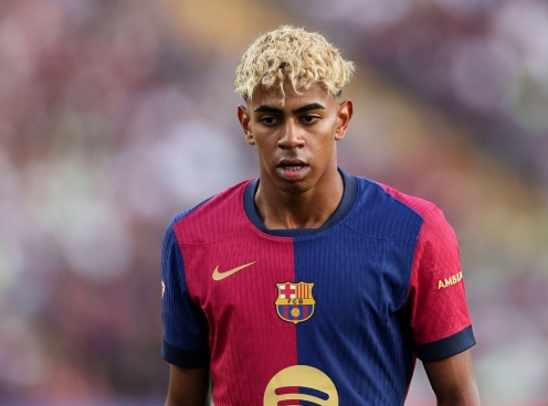 Phòng thay đồ Barca 'hỗn loạn' vì Yamal