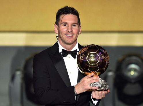 Tin chuyển nhượng 24/7: Messi được liên hệ trở lại châu Âu; Real chiêu mộ tiền vệ hay nhất thế giới