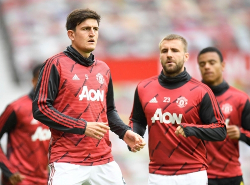 Cầu thủ kỳ cựu nhất MU cân nhắc rời Old Trafford