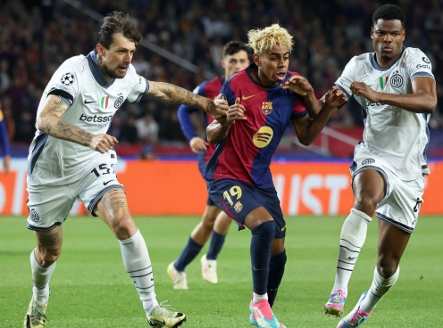 Hậu vệ phải 'hay nhất thế giới' muốn gia nhập Barca