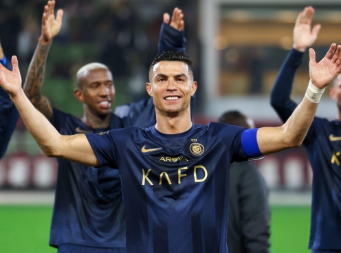 Tin chuyển nhượng 8/8: Ronaldo nhận tin vui ở Al Nassr; MU nổ 'bon tấn' 120 triệu Euro?