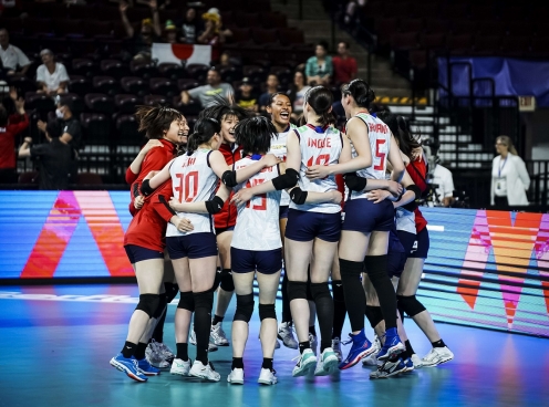 Hạ đẹp đội bóng số 1 thế giới, bóng chuyền nữ Nhật Bản vươn lên đứng đầu VNL 2022