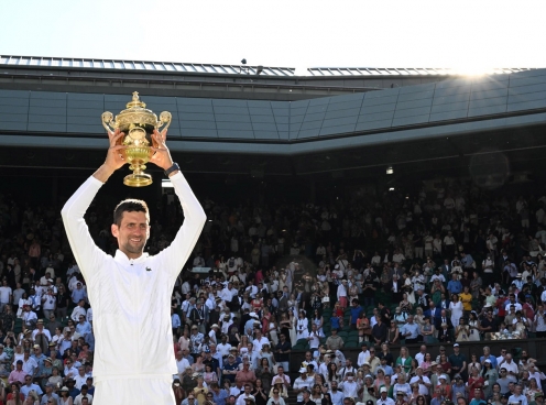 Bảo vệ danh hiệu Wimbledon vẫn bị trừ 2000 điểm, Djokovic tụt sâu trên BXH ATP