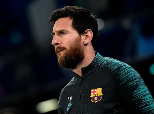 Lionel Messi và Xavi hợp sức giúp Barca gieo sầu cho Napoli