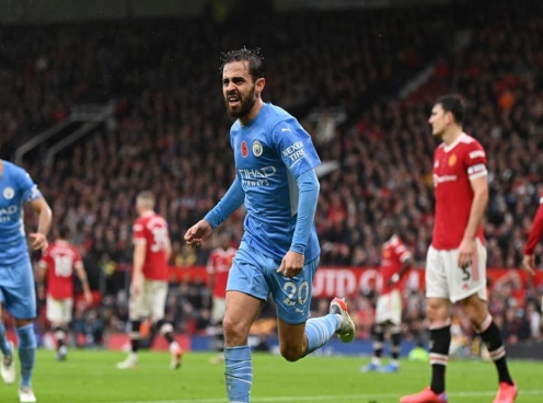 Bernardo Silva biến hàng thủ Man United thành những 'gã hề'
