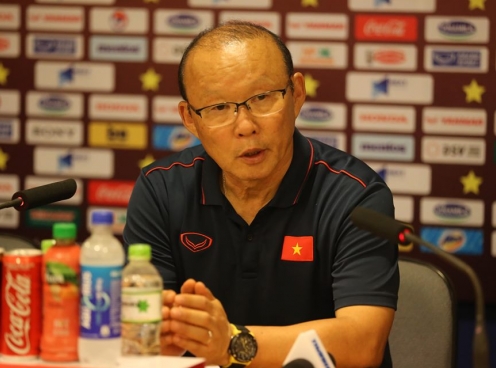HLV Park Hang Seo: 'Việt Nam phải thắng trước Indonesia'