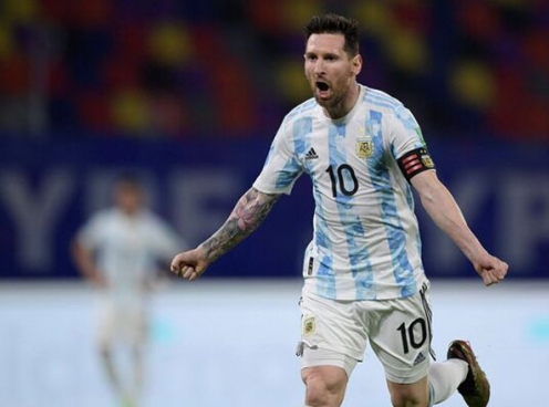 Lịch thi đấu bóng đá hôm nay: Messi thi đấu