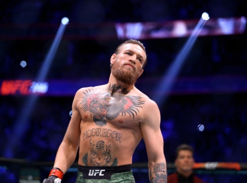 McGregor khuyến khích con đánh bạn