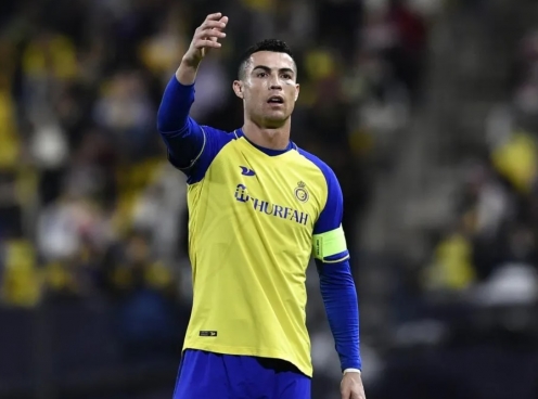 Ronaldo biến giấc mơ của cậu bé người Syria thành hiện thực