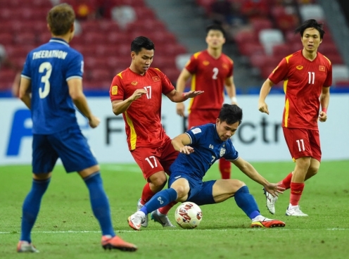 Việt Nam thua 0-2 Thái Lan ở bán kết lượt đi AFF Cup