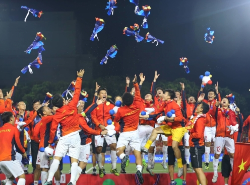 Việt Nam nhận 'mưa lời khen' trước thềm SEA Games 31