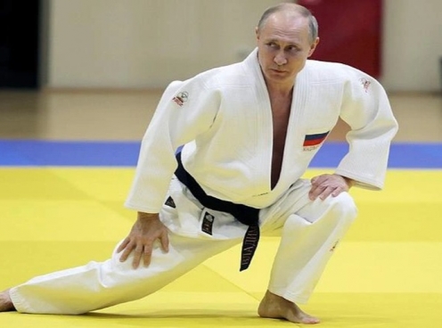 Liên đoàn Judo quốc tế 'tước' chức chủ tịch danh dự của ông Putin