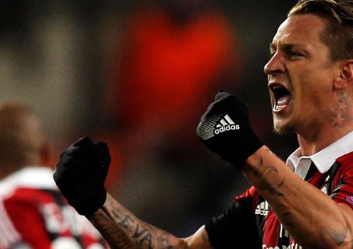 Man United bất ngờ muốn có Philippe Mexes