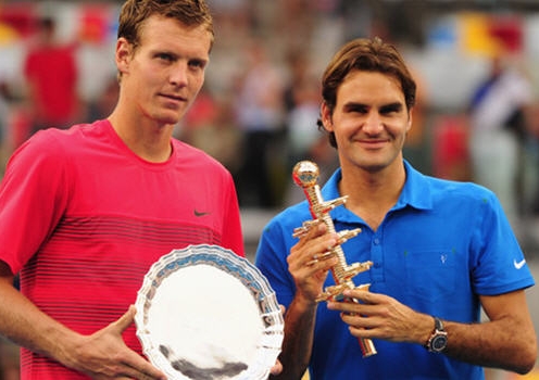 Dubai Tennis Championships: Thắng ngược Djokovic, Federer gặp Berdych tại chung kết
