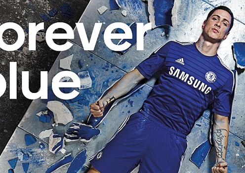 Torres bất ngờ chụp ảnh ra mắt áo đấu mới của Chelsea