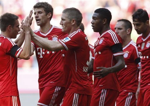 Bayern 5-2 Bremen: 'Hùm xám' nổi giận