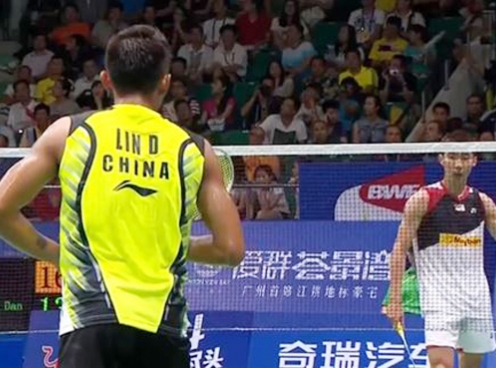 Video cầu lông: Pha đôi công kinh điển giữa Lin Dan và Lee Chong Wei