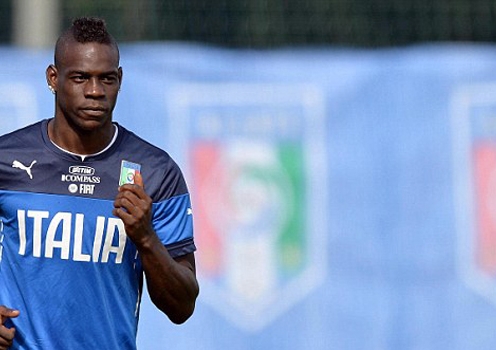 Arsenal đang xúc tiến thương vụ Mario Balotelli