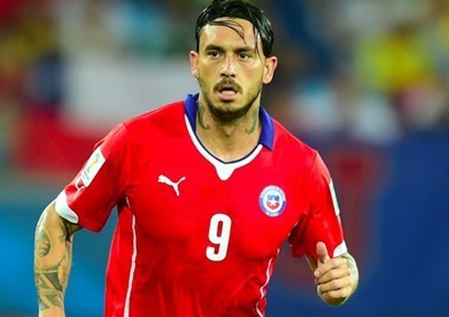 FIFA điều tra vụ cầu thủ Chile bị đấm trong đường hầm