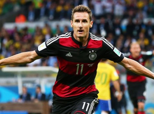 VIDEO: Bàn thắng thứ 16 giúp Klose trở thành huyền thoại World Cup