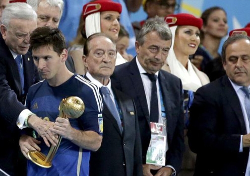 Quả bóng vàng không quan trọng đối với Messi