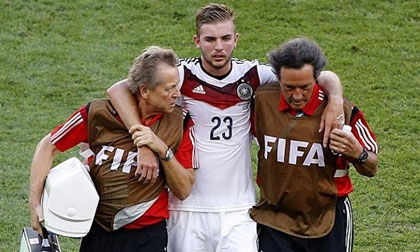 Mất trí nhớ, sao trẻ tuyển Đức vẫn chơi thêm 10 phút ở trận chung kết