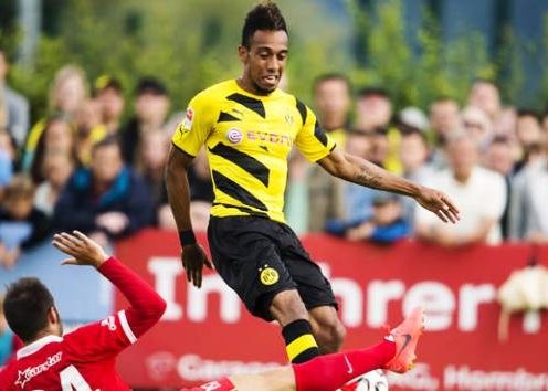 Tân binh thi nhau lập công, Dortmund đại thắng 10-0
