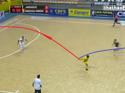 VIDEO: Sao Brazil đánh gót thành bàn siêu hạng trên sân Futsal