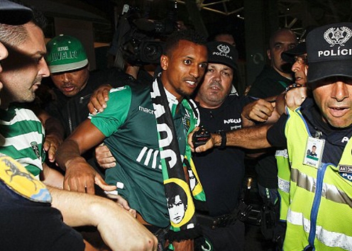Nani được chào đón như người hùng khi trở lại Sporting