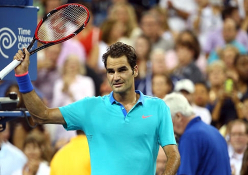 Federer nói gì về khoảnh khắc 'ngàn cân treo sợi tóc' trước Monfils