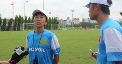 HLV Miura nói gì trước trận gặp Olympic Kyrgyzstan?