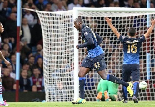 Aston Villa 0-2 Man City: Chiến thắng nhọc nhằn