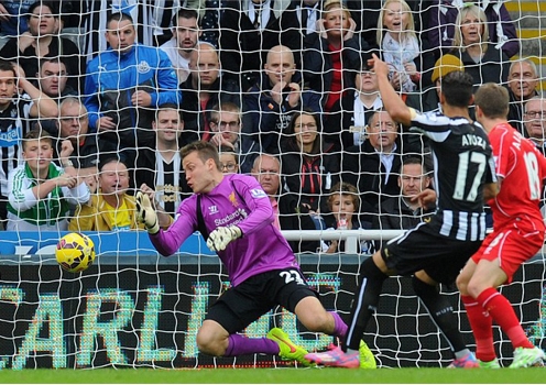 Newcastle 1-0 Liverpool: Chích Chòe tạo nên cú sốc